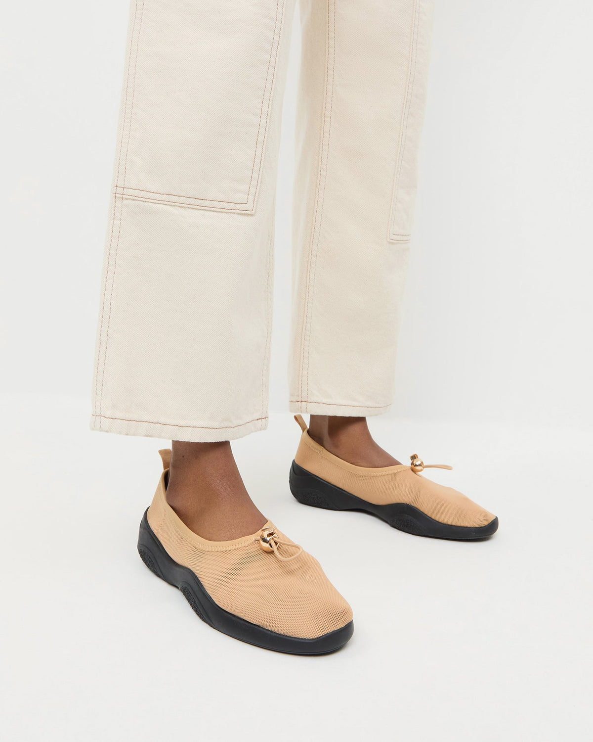 Loeffler Randall Premium | Raina Caramel/Black Mesh Flat